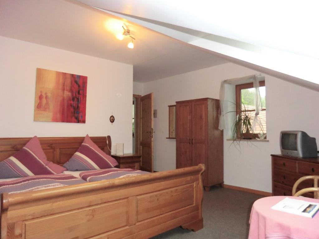 Zum Horizont Otel Deggendorf Oda fotoğraf