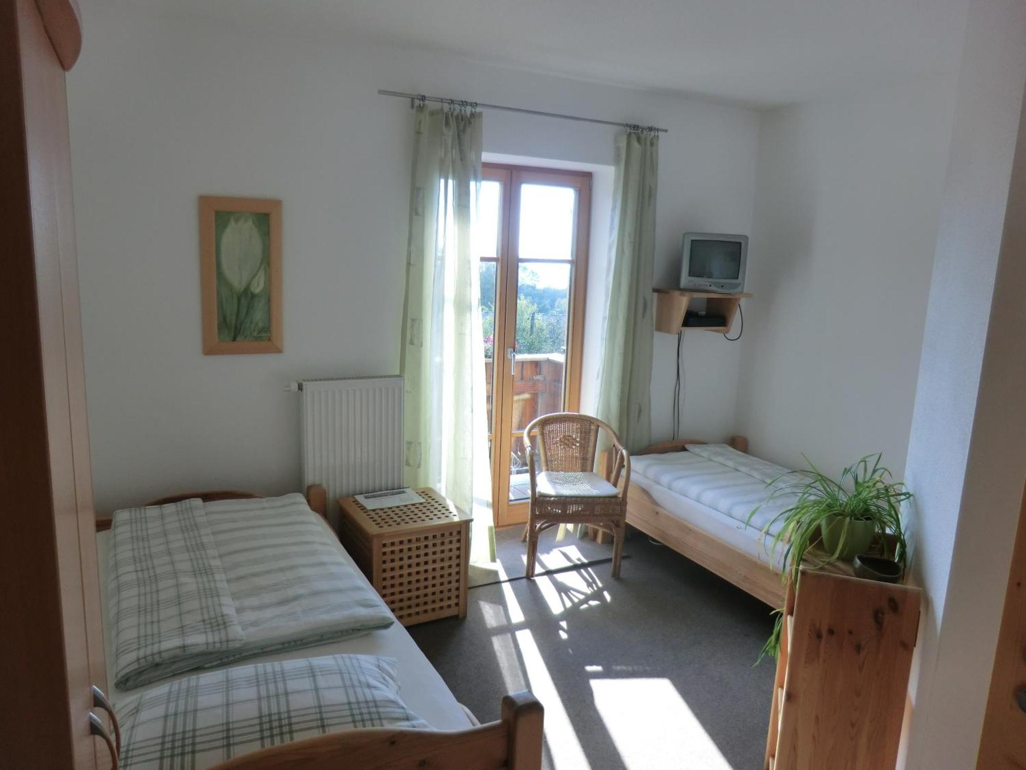 Zum Horizont Otel Deggendorf Dış mekan fotoğraf